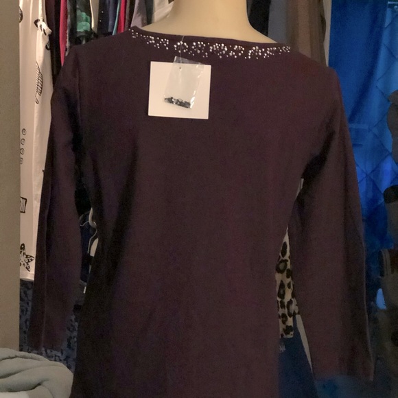 V neck Tee animal print rhinestone embellishment - Picture 2 of 6